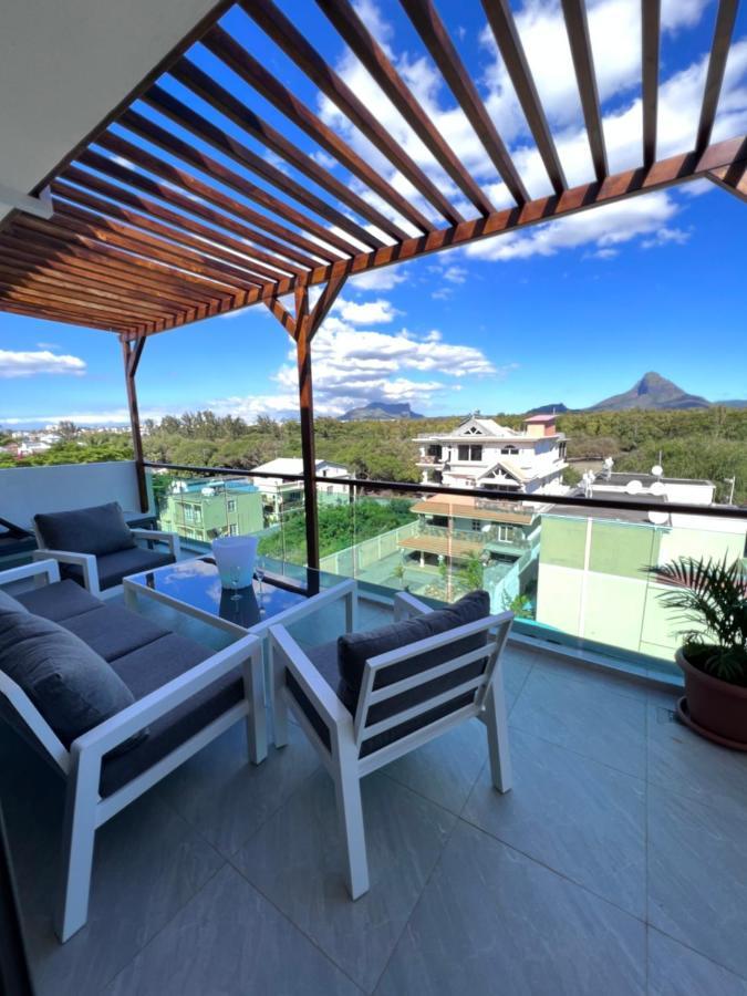 Top-Floor Modern 3Bd Penthouse With Beautiful Mountain View Terrace - 5 Min Walk To Beach Flic-en-Flacq المظهر الخارجي الصورة