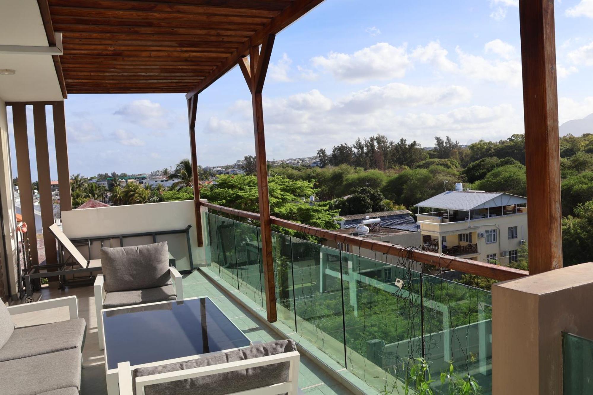 Top-Floor Modern 3Bd Penthouse With Beautiful Mountain View Terrace - 5 Min Walk To Beach Flic-en-Flacq المظهر الخارجي الصورة